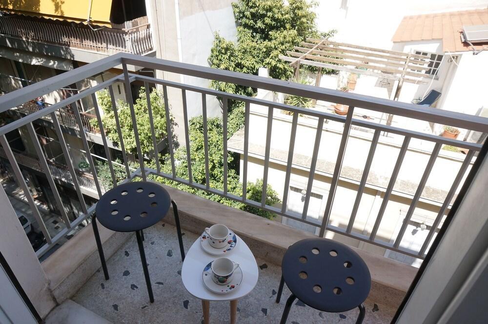 The Belgian Connection In Koukaki Apartment เอเธนส์ ภายนอก รูปภาพ